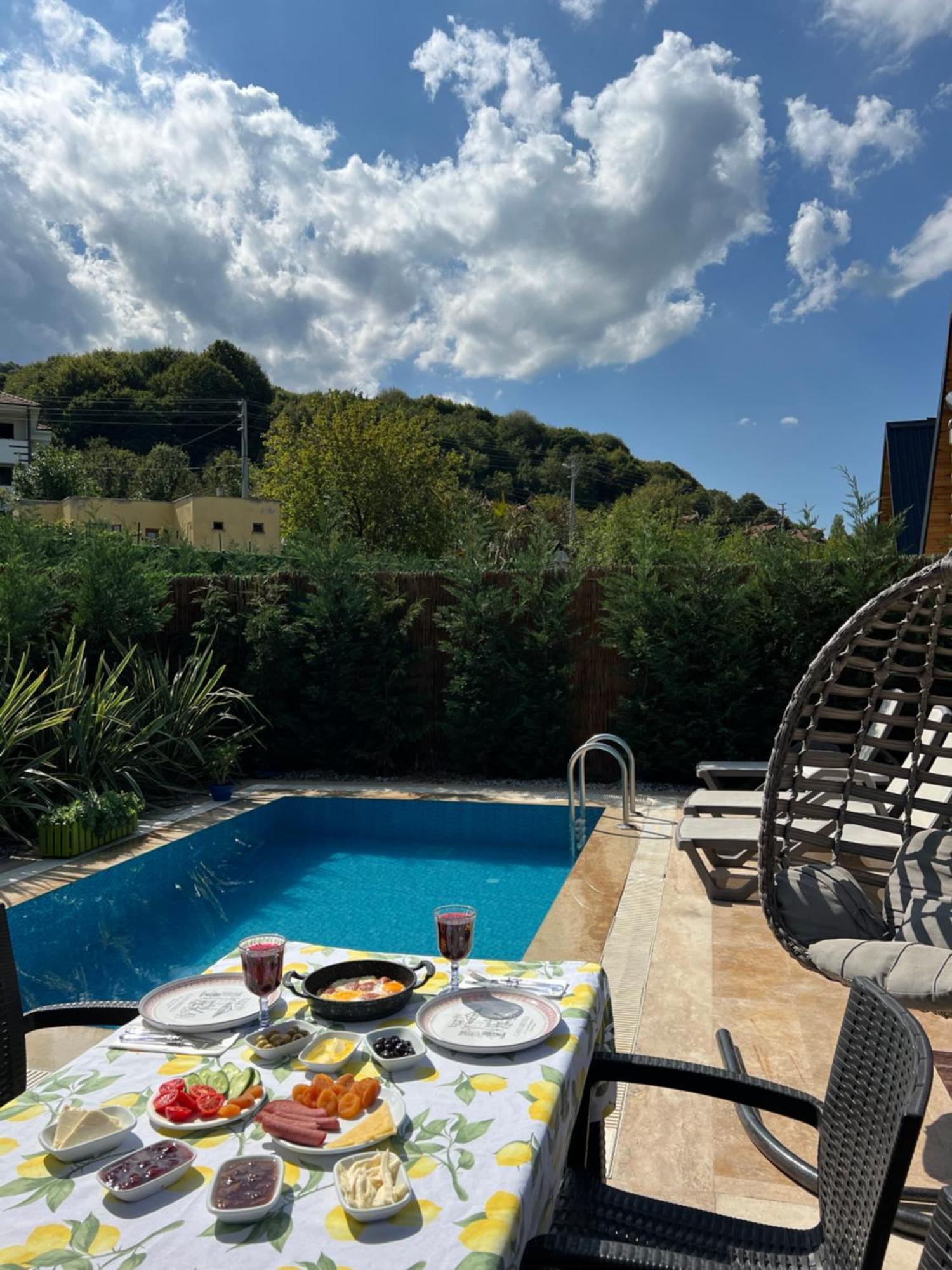 Teona Kartepe Bungalov エクステリア 写真